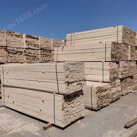 工地木方亿展木业 建筑方木条 白松材质硬度高 安装简便